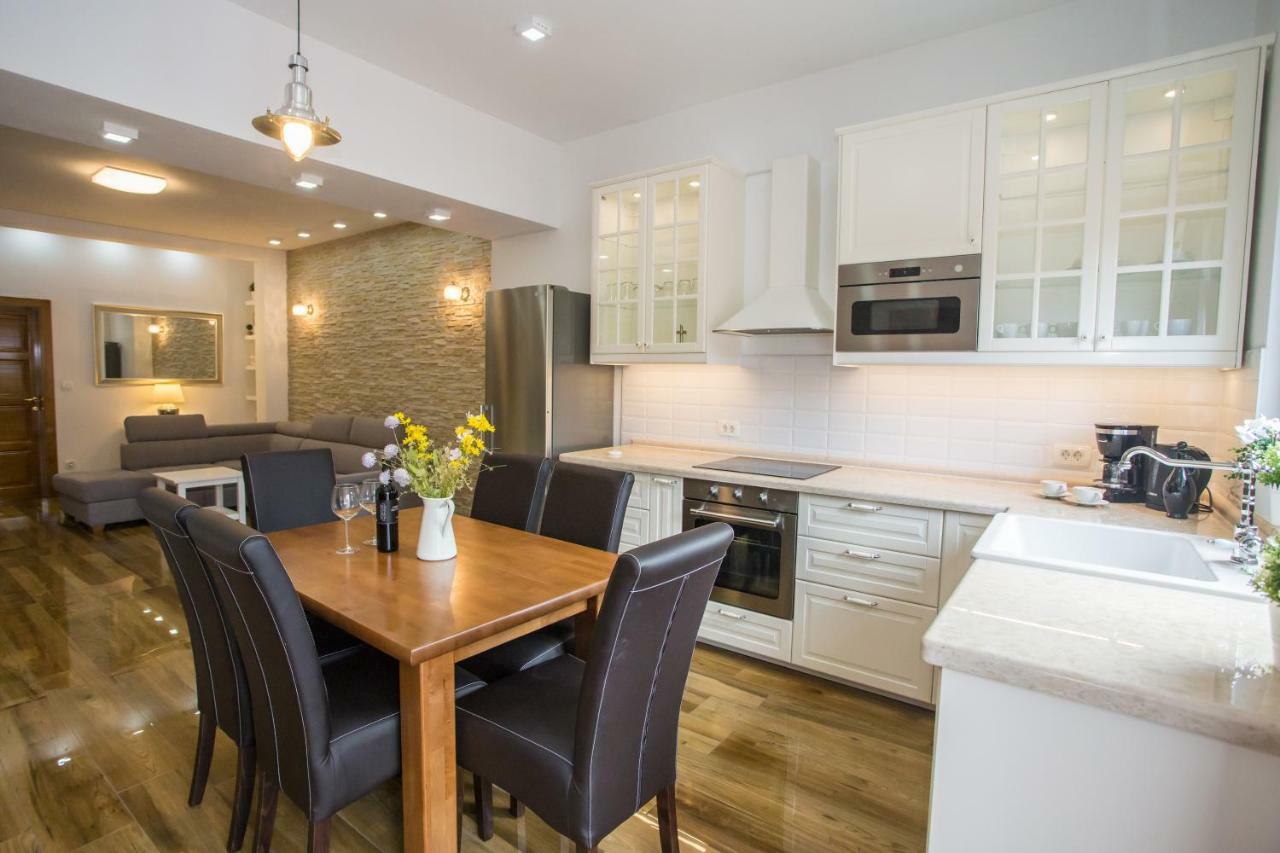Exclusive Apartment Magnolia Пореч Екстериор снимка
