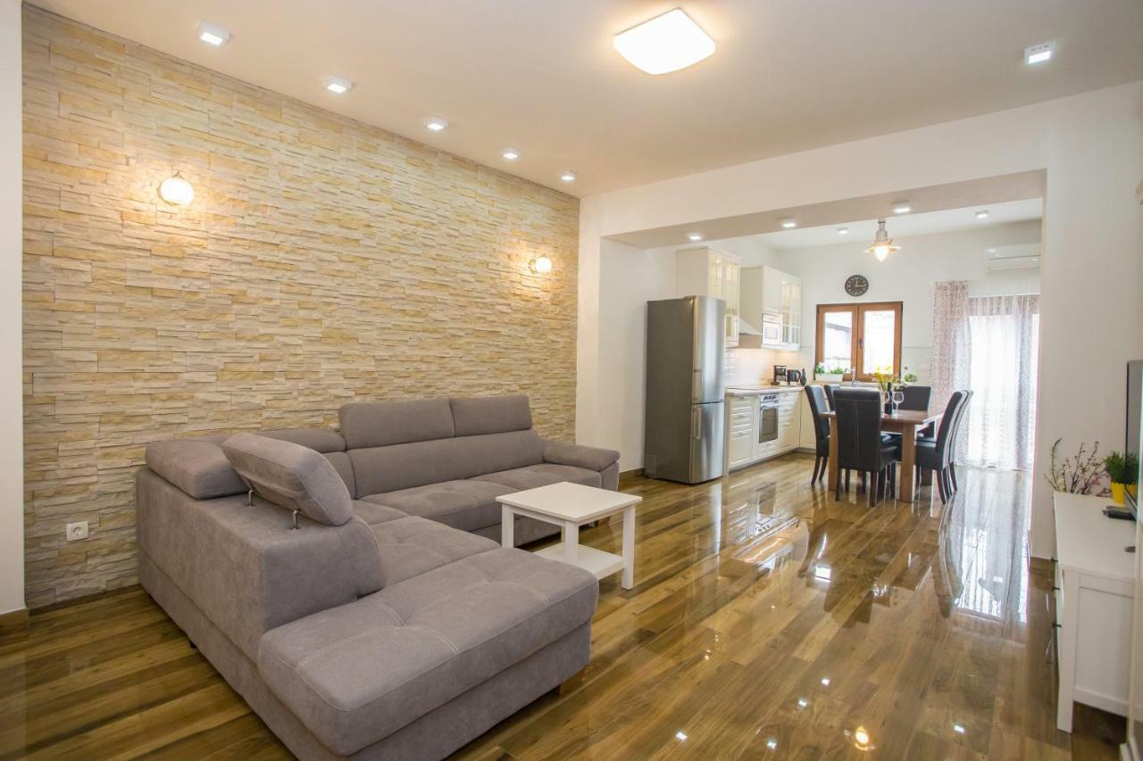 Exclusive Apartment Magnolia Пореч Екстериор снимка