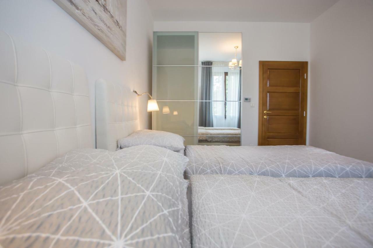 Exclusive Apartment Magnolia Пореч Екстериор снимка